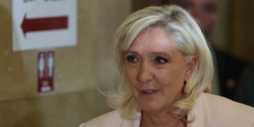 fransada-marine-le-pene-3-yil-hapis-ve-45-ay-siyasi-yasak-RJ3iudxy.jpg