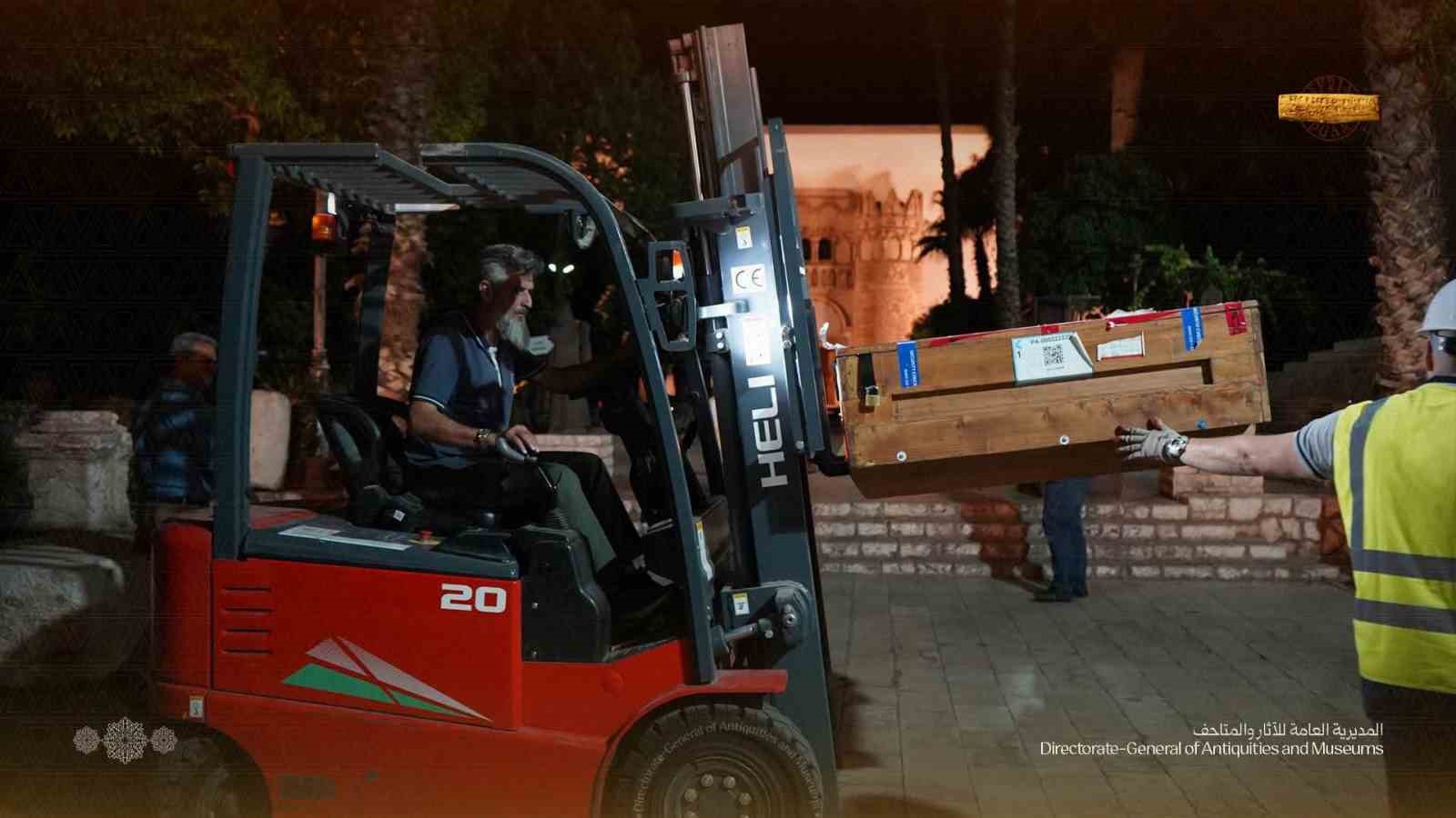 Fransa’nın aldığı 15 tarihi eser 15 yıl sonra Şam’a teslim edildi 5 fransanin aldigi 15 tarihi eser 15 yil sonra sama teslim edildi 1 XGOdfCDY
