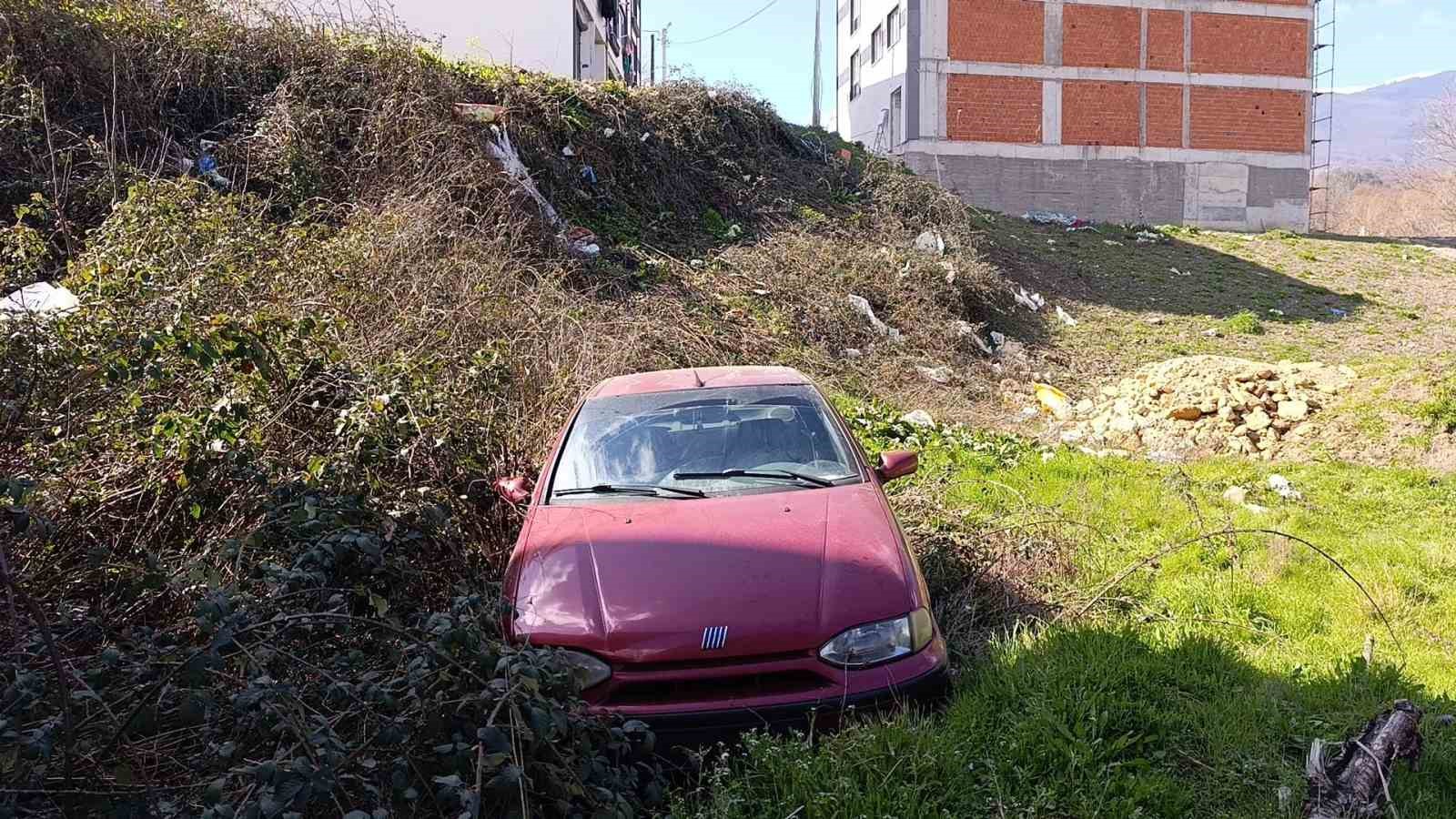 freni bosalan otomobil sarampole uctu baba ve oglu yaralandi 2 qtlj9e32