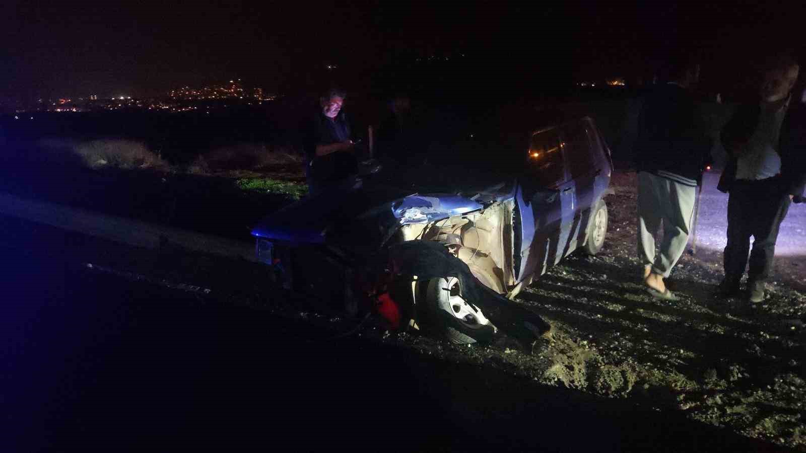Freni boşalan otomobil yolcu otobüsüyle çarpıştı 9 freni bosalan otomobil yolcu otobusuyle carpisti 5 juF2HkwL