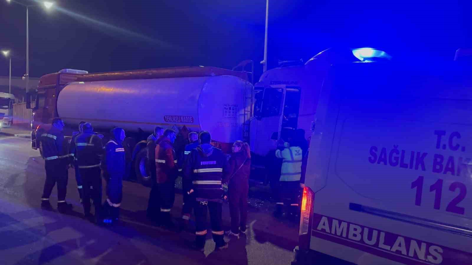 freni bosalan tanker zincirleme kazaya sebep oldu 1 yarali 2 QhZ1ZGIc
