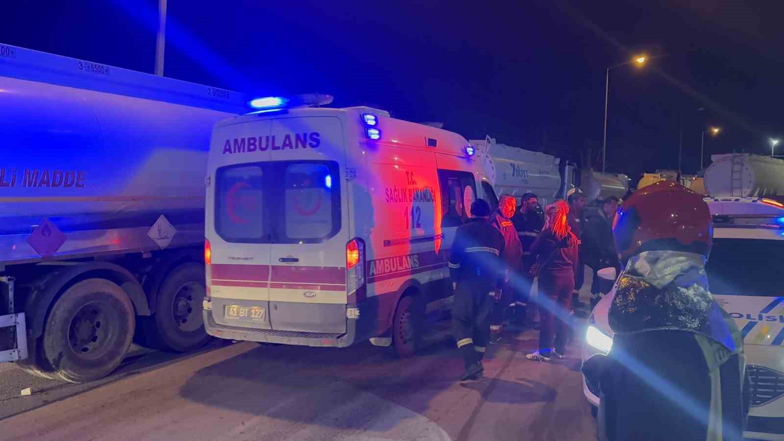 freni bosalan tanker zincirleme kazaya sebep oldu 1 yarali 6 OClqf6rw