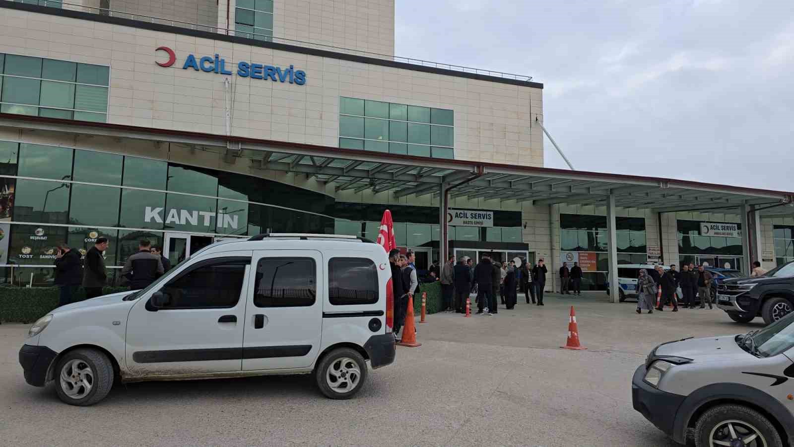 freni patlayan tir dehset sacti ogrenci servisi dahil 7 arac birbirine girdi 18 yarali 6bDqhRjE