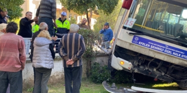 freni-tutmayan-minibus-evin-bahcesine-daldi-facia-teget-gecti-q5wuRWs5.jpg