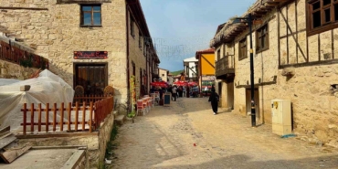 frig-vadisi-bu-bayramda-ziyaretci-akinina-ugradi-ehdQvzrm.jpg