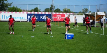 fuat-capa-defans-ve-orta-sahaya-takviye-yapacagiz-cdn8KkWK.jpg