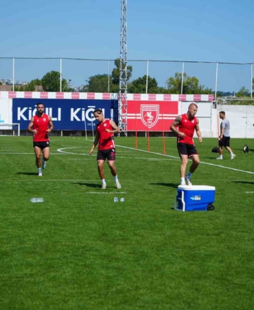 fuat-capa-defans-ve-orta-sahaya-takviye-yapacagiz-cdn8KkWK.jpg