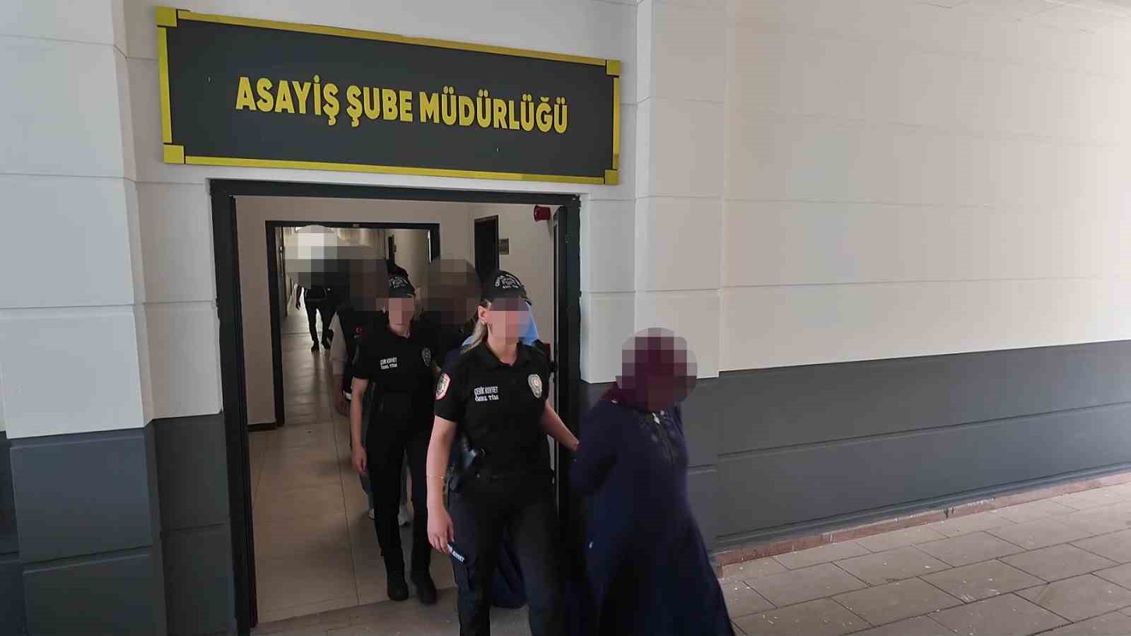 fuhus cetesine darbe 18 kadin kurtarildi 14 tutuklama 3 LbLYhNnh