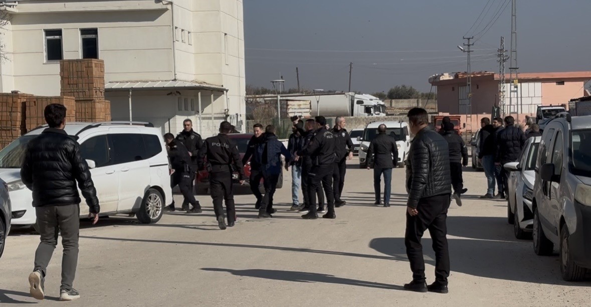 furkan apartmani davasinda durusma sonrasi aileler arasinda arbede 0 acDFB5Ln