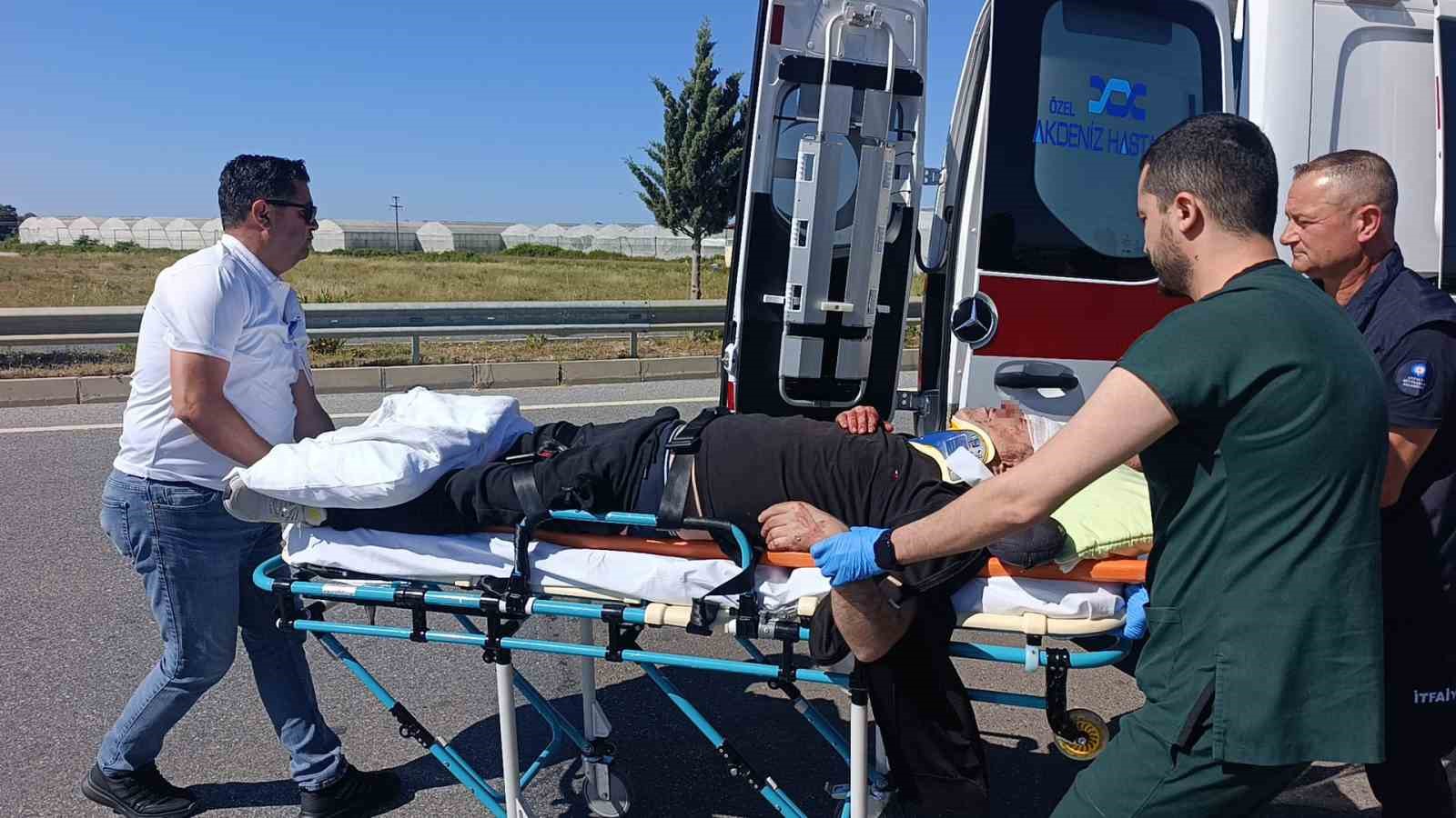 futbolcu furkan perker bayram tatili yolunda ailesiyle kaza gecirdi 5 yarali 7 HQKapGvi