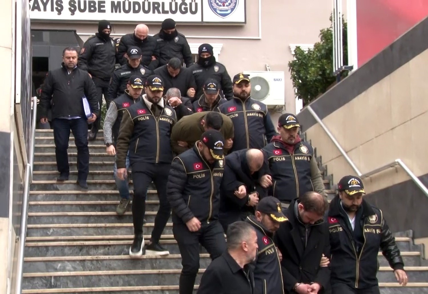 futbolcu kaan kundakci cinayetiyle ilgili 8 supheli adliyeye sevk edildi 1