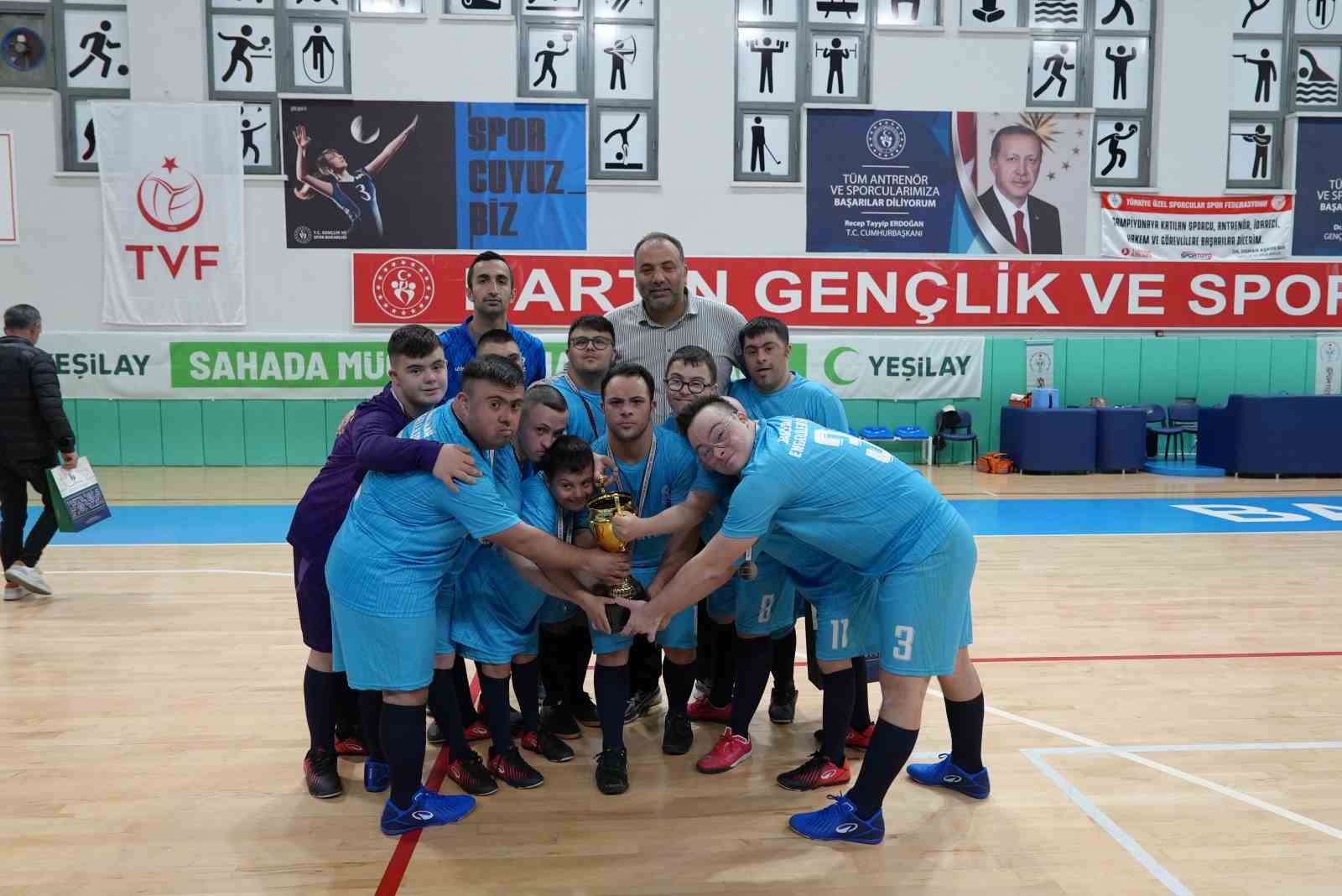 futsal turkiye sampiyonasinda ikincilik bagcilarin 3 WvgsCr6f