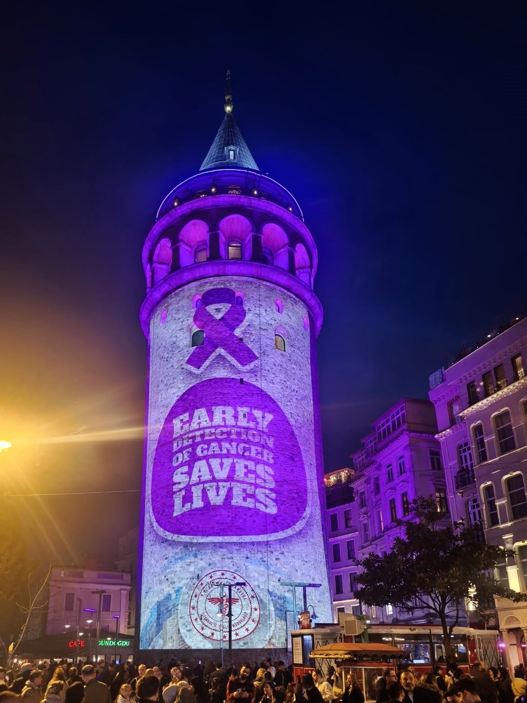 galata kulesine kanserde erken teshis hayat kurtarir mesaji yansitildi 2 JVy6ejDA