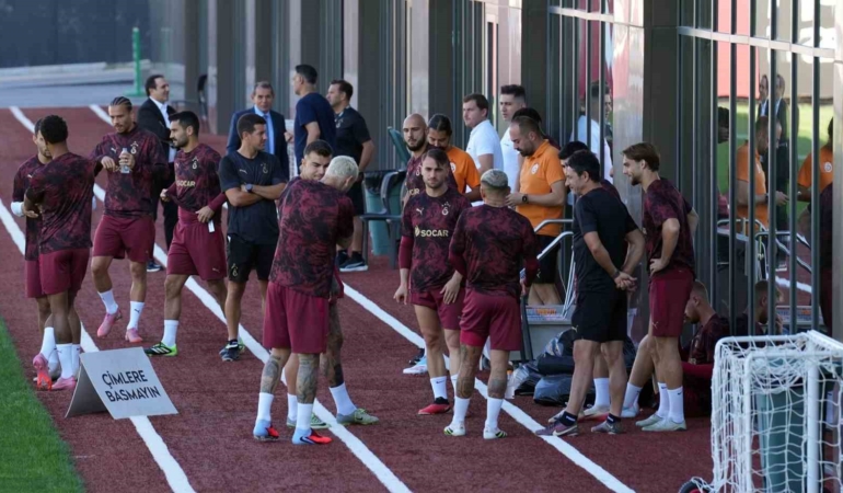 galatasaray-5-futbolcu-icin-saglik-durumlarini-acikladi-s2KM9BjL.jpg