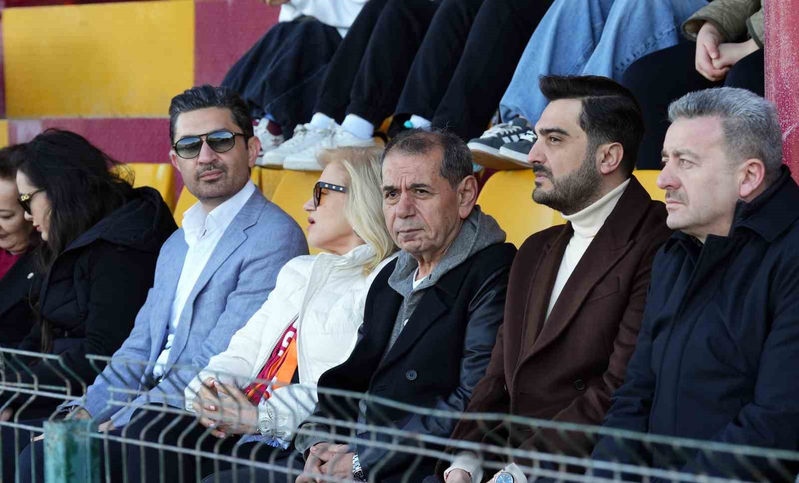 galatasaray 8 mart dunya emekci kadinlar gunu etkinligi duzenledi 17 PXSCVsgH