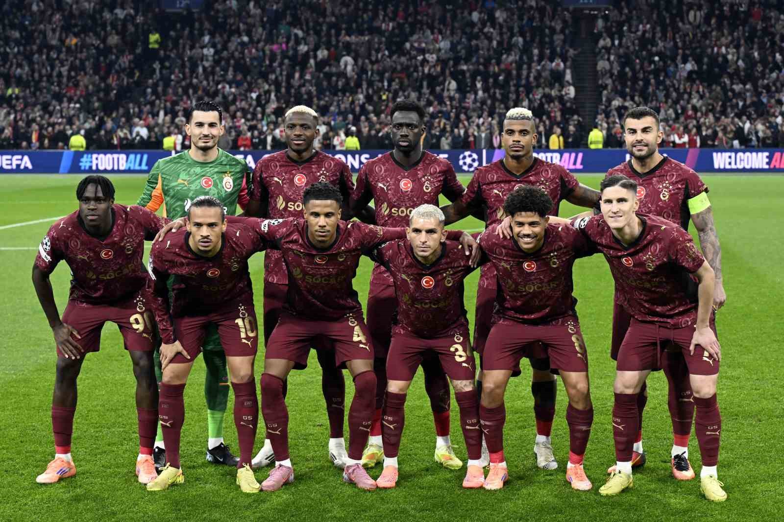 galatasaray ajaxi deplasmanda yenen ilk turk takimi oldu 0 Bb1Z2gmF