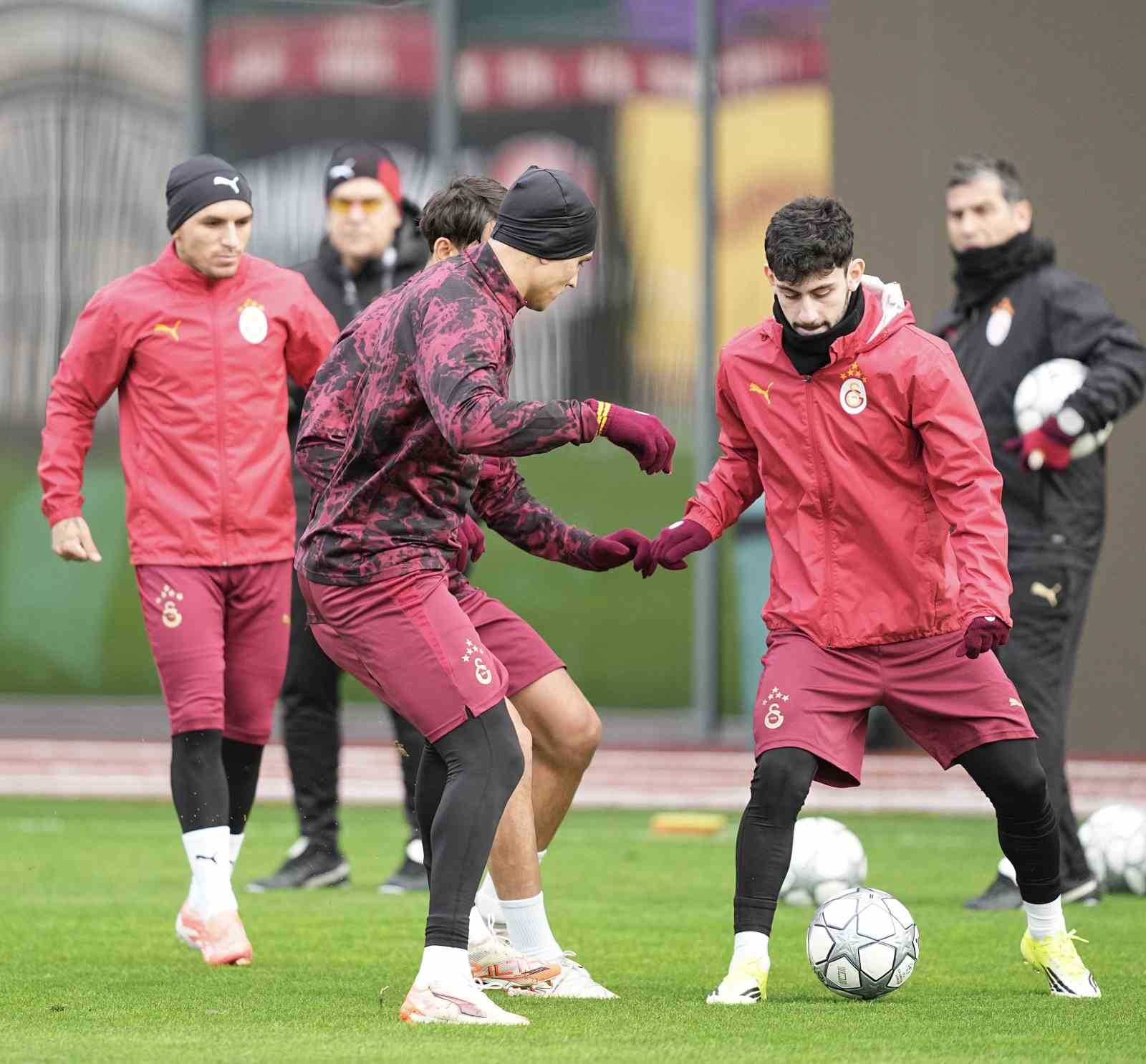 galatasaray atletico madrid maci hazirliklarina basladi 0 2d72pES7