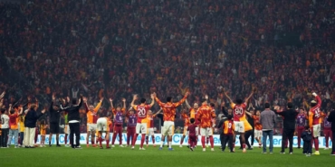 galatasaray-derbi-galibiyetini-taraftariyla-kutladi-j9MYHK1a.jpg