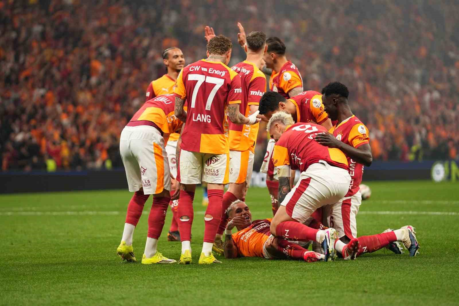 galatasaray evindeki yenilmezlik serisini derbide surdurdu 0 OvWz5wsM