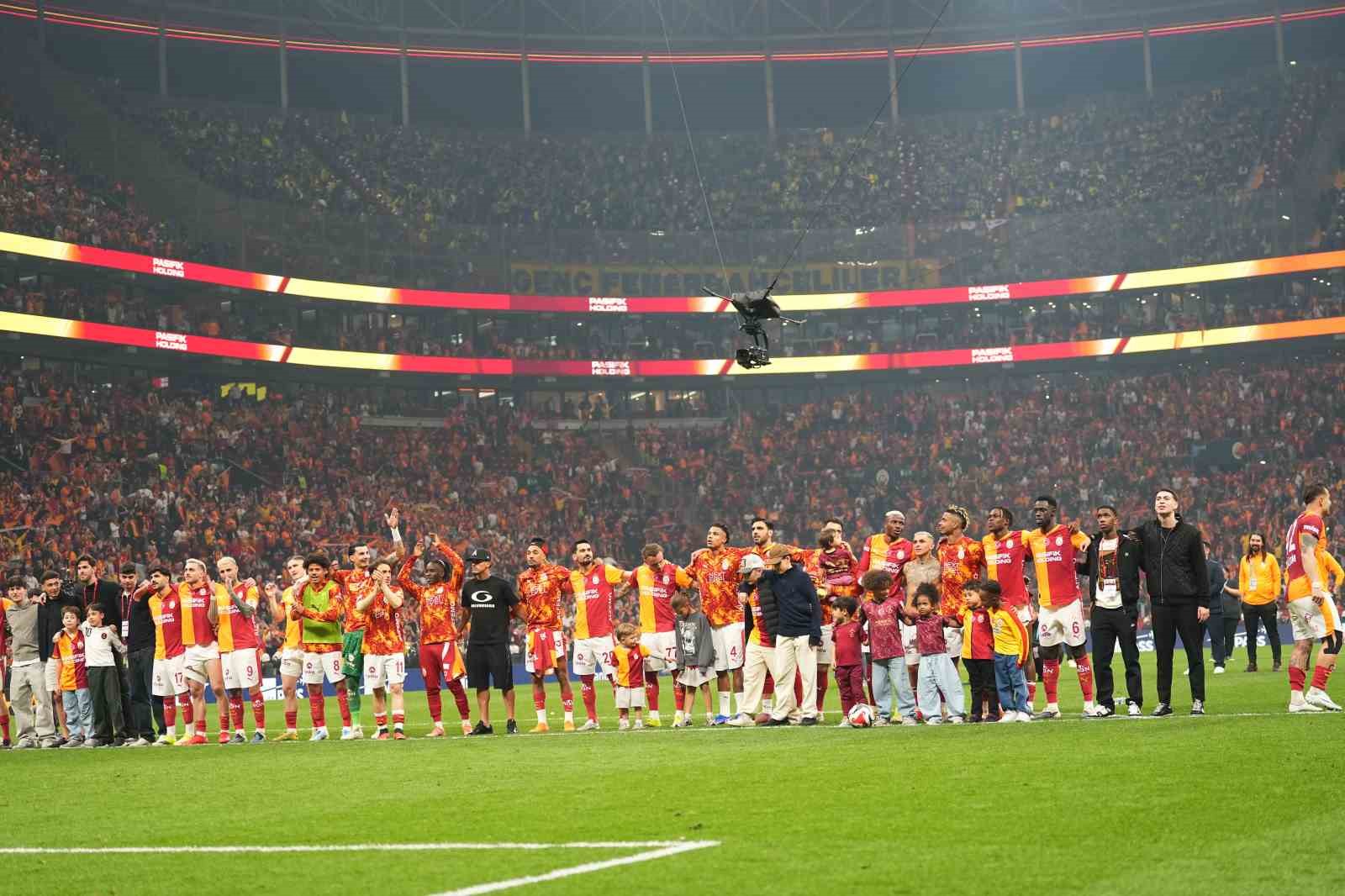 galatasaray evindeki yenilmezlik serisini derbide surdurdu 2 S9HZvS3M