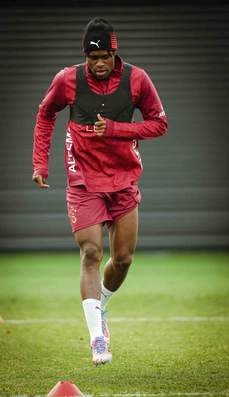 galatasaray fatih karagumruk maci hazirliklarina basladi 0 pAqaAQ7i