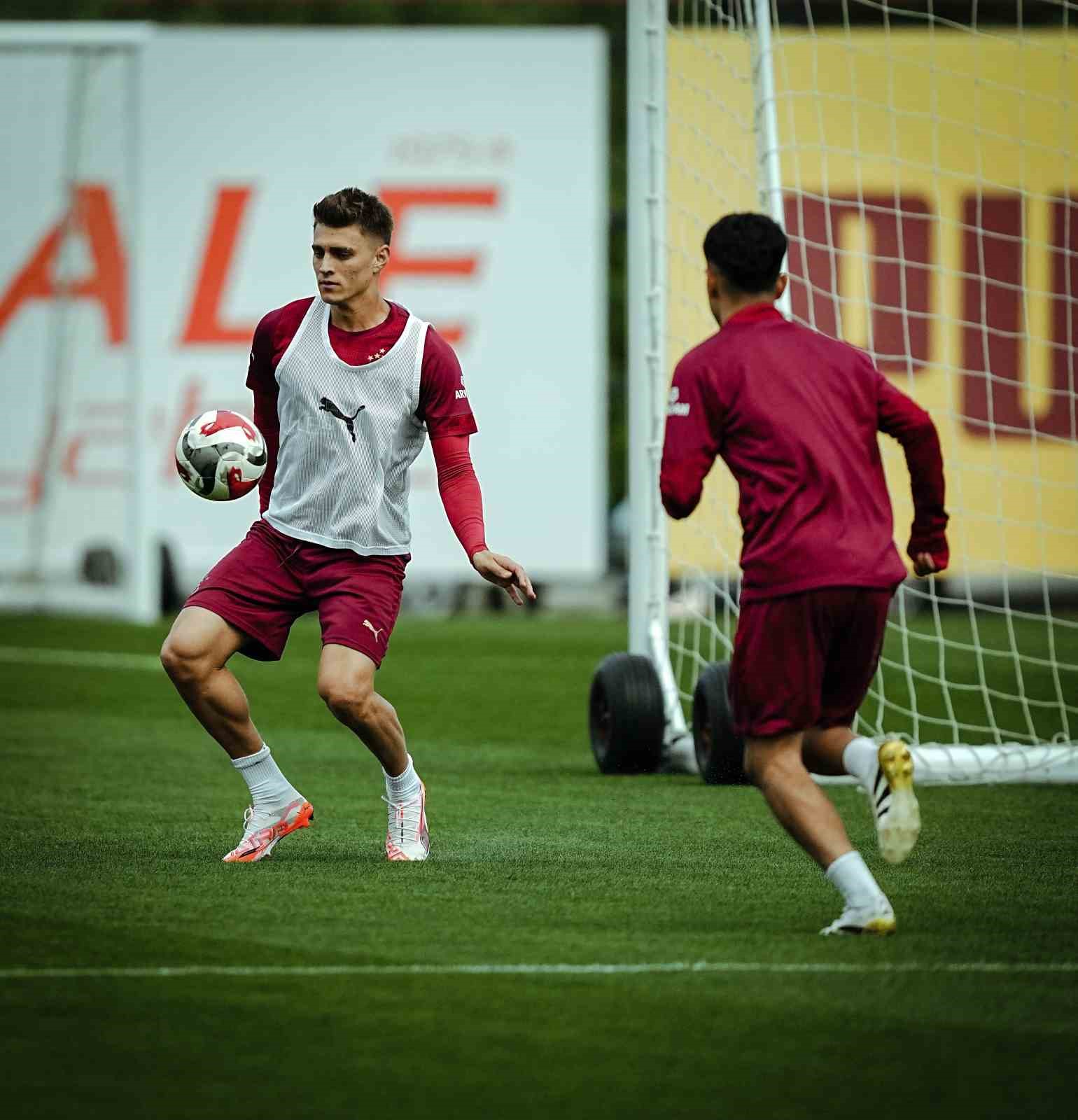 galatasaray fenerbahce derbisi hazirliklarina basladi 0 TLrvKeya