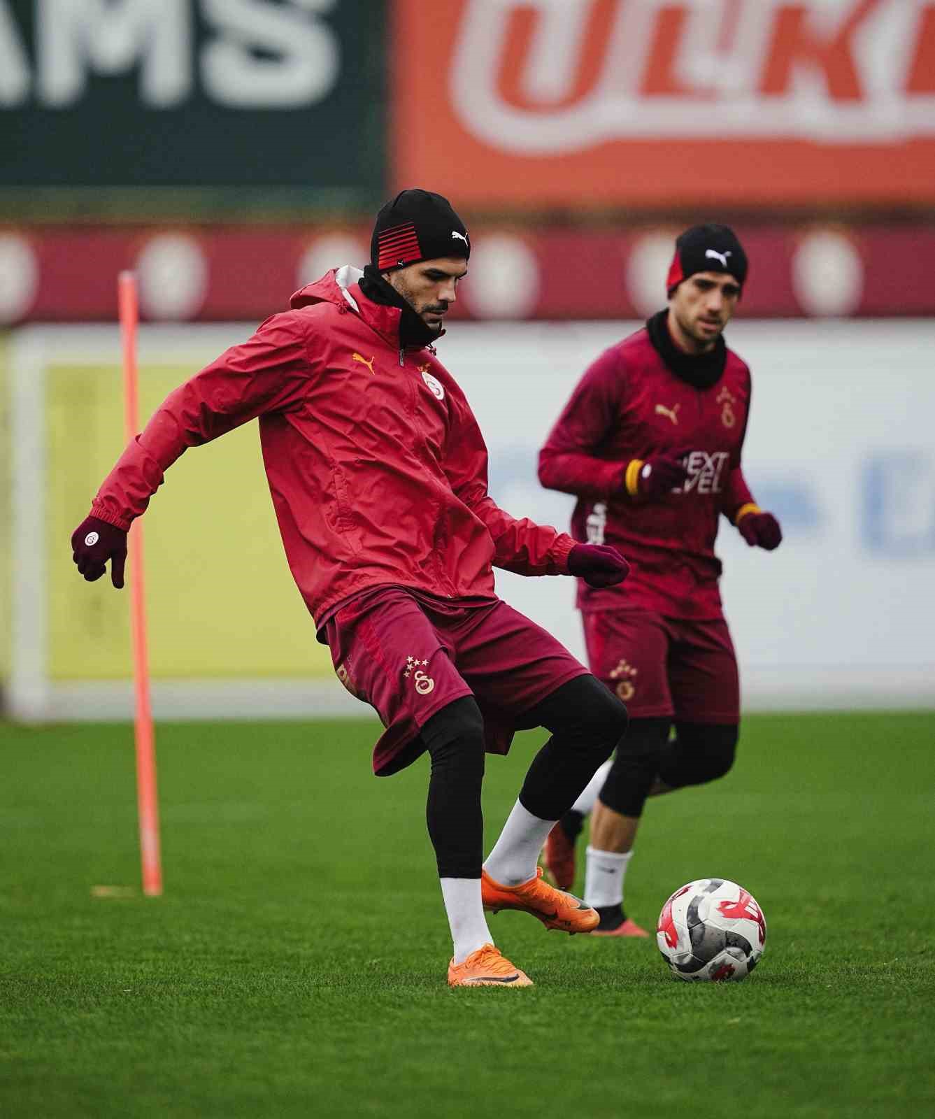 galatasaray fenerbahce derbisi hazirliklarina devam etti 5 ZWzicJQT