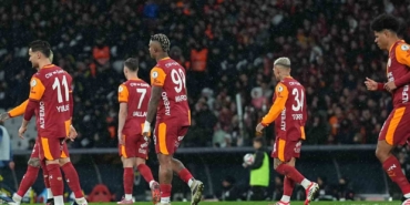 galatasaray-fenerbahceye-4-mac-sonra-yenildi-AnSmX1bc.jpg