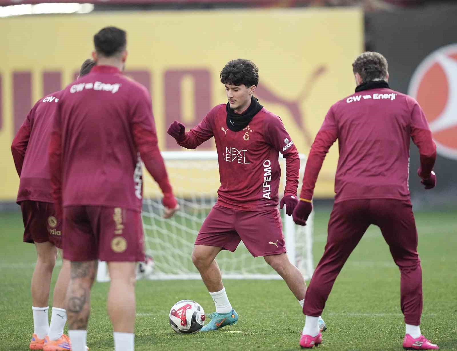 galatasaray gaziantep fk maci hazirliklarina basladi 1