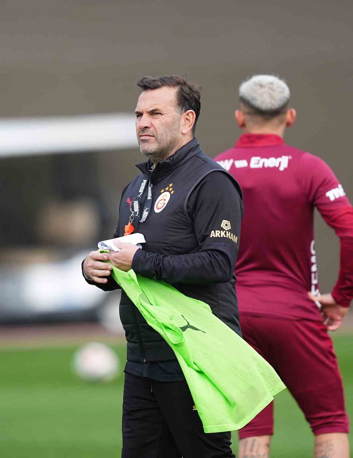 galatasaray genclerbirligi maci hazirliklarini surdurdu 2 kdK6f3wr