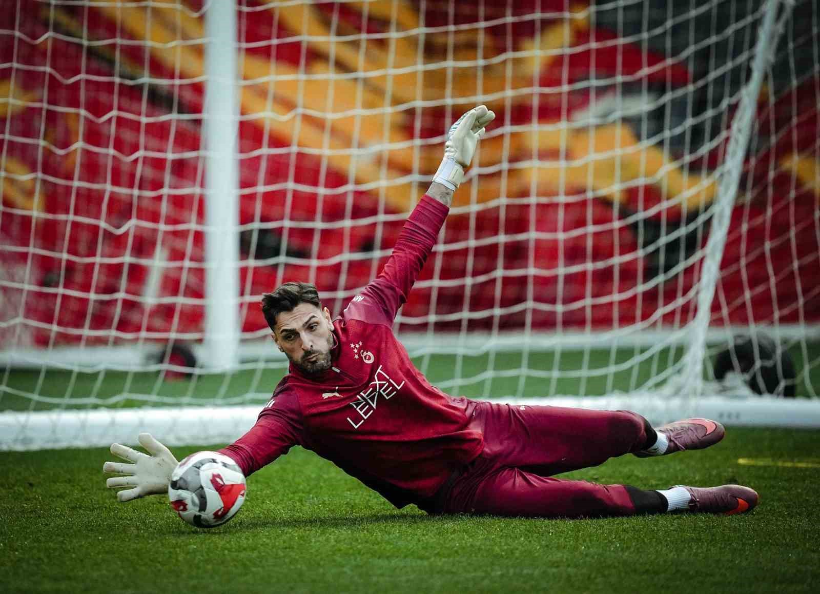 galatasaray genclerbirligi maci hazirliklarini tamamladi 0 XWltNDIk