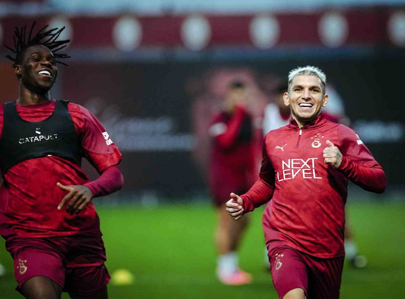galatasaray genclerbirligi maci hazirliklarini tamamladi 1 ne4JUtUH