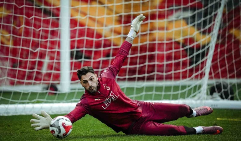 galatasaray-genclerbirligi-maci-hazirliklarini-tamamladi-iVujv8FV.jpg