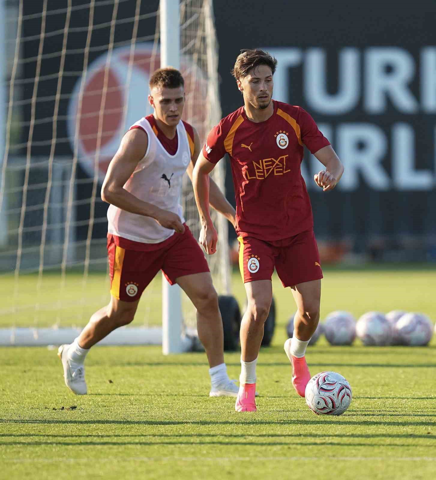 galatasaray gunu cift antrenmanla tamamladi 3