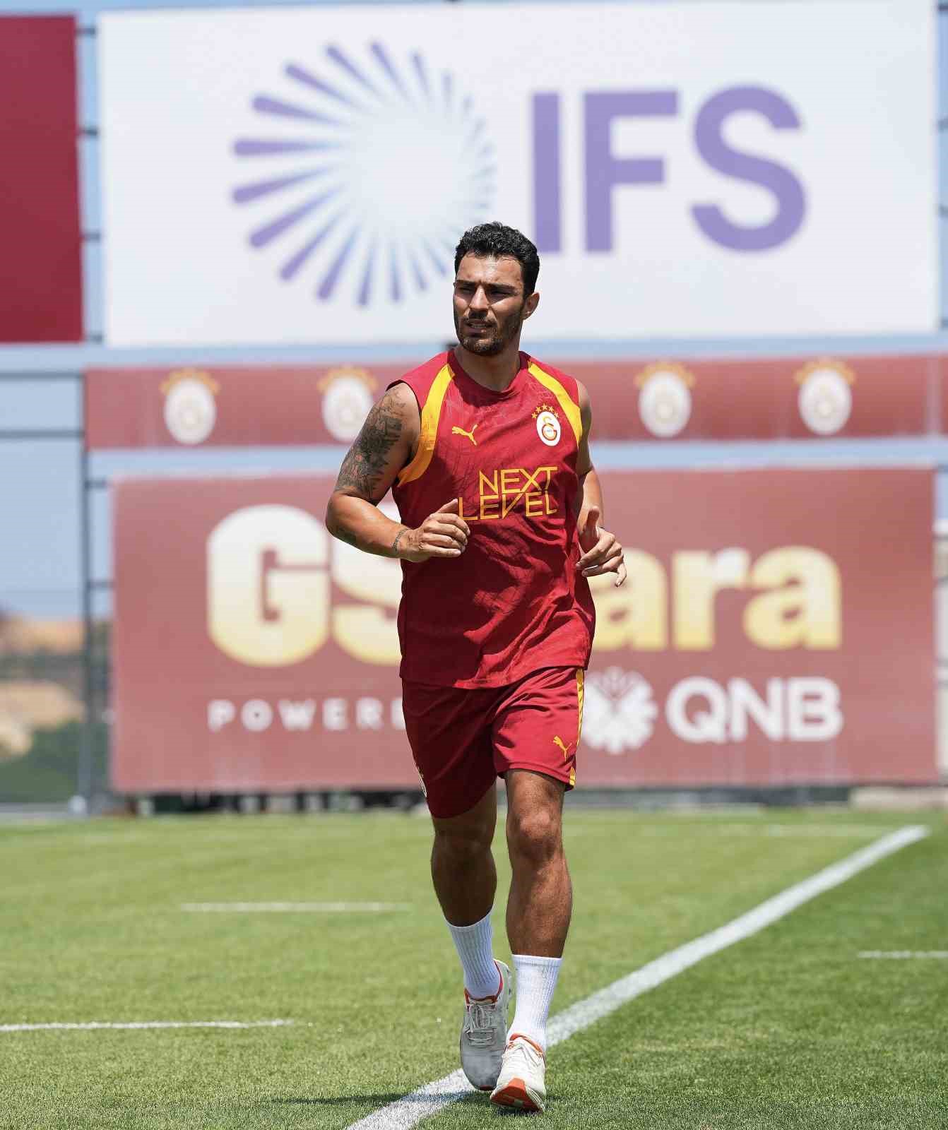 Galatasaray, günü çift antrenmanla tamamladı 7 galatasaray gunu cift antrenmanla tamamladi 3 XXwCJ365