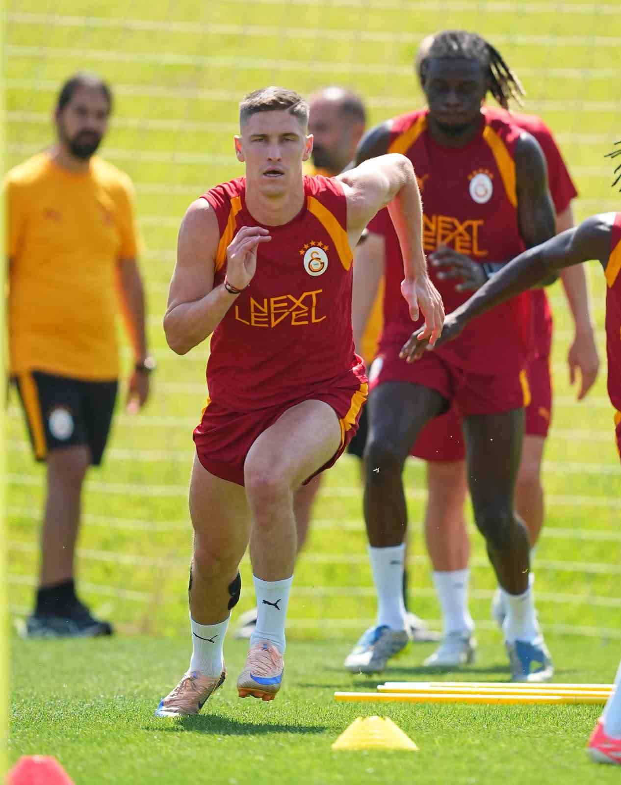 galatasaray gunu cift antrenmanla tamamladi 6 v97AHyAI