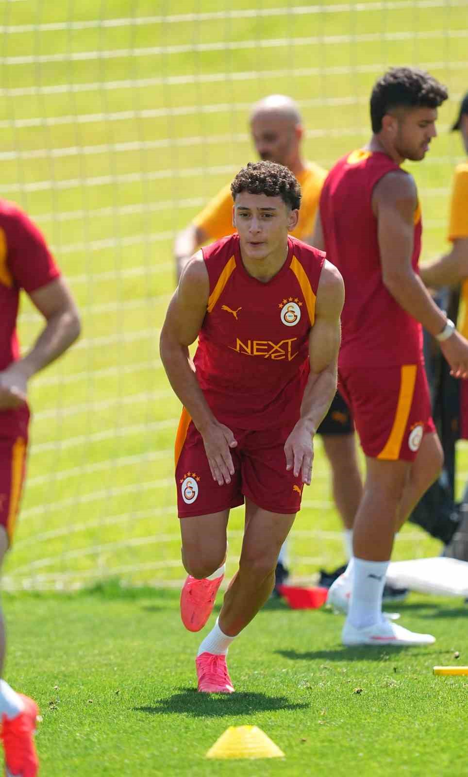 galatasaray gunu cift antrenmanla tamamladi 7 QP8mhIYG