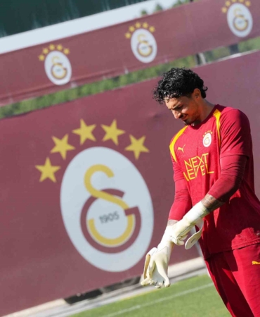 galatasaray-gunu-cift-antrenmanla-tamamladi-nrqcBpZA.jpg