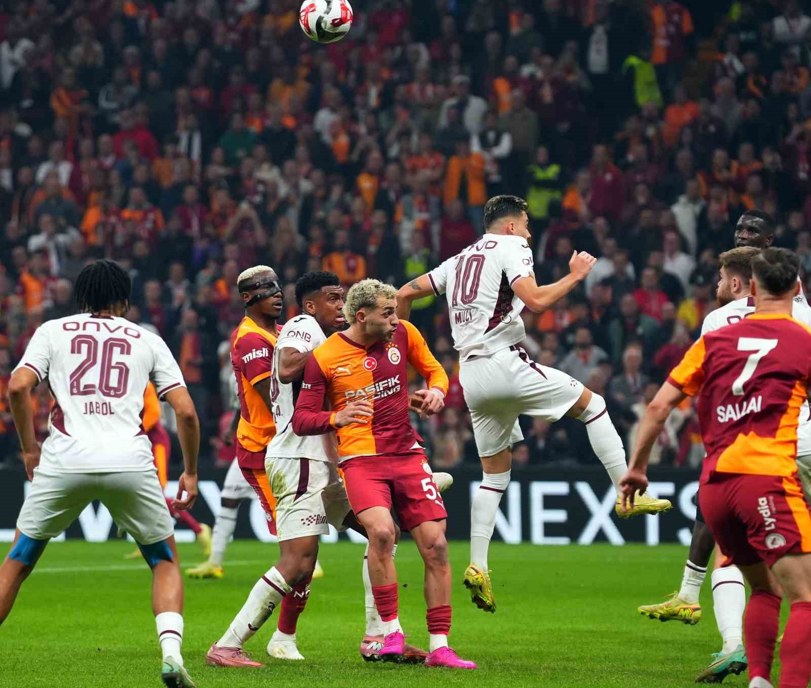 Galatasaray ile Trabzonspor, Turkcell Süper Kupa yarı finalinde karşılaşacak 6 galatasaray ile trabzonspor turkcell super kupa yari finalinde karsilasacak 2 K6Pc1shd