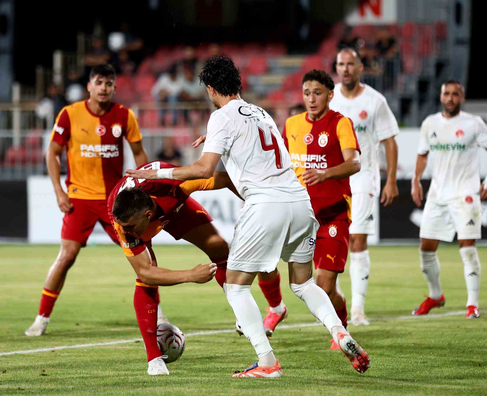 Galatasaray ilk hazırlık maçını farklı kazandı 21 galatasaray ilk hazirlik macini farkli kazandi 17 GJFrUYE5