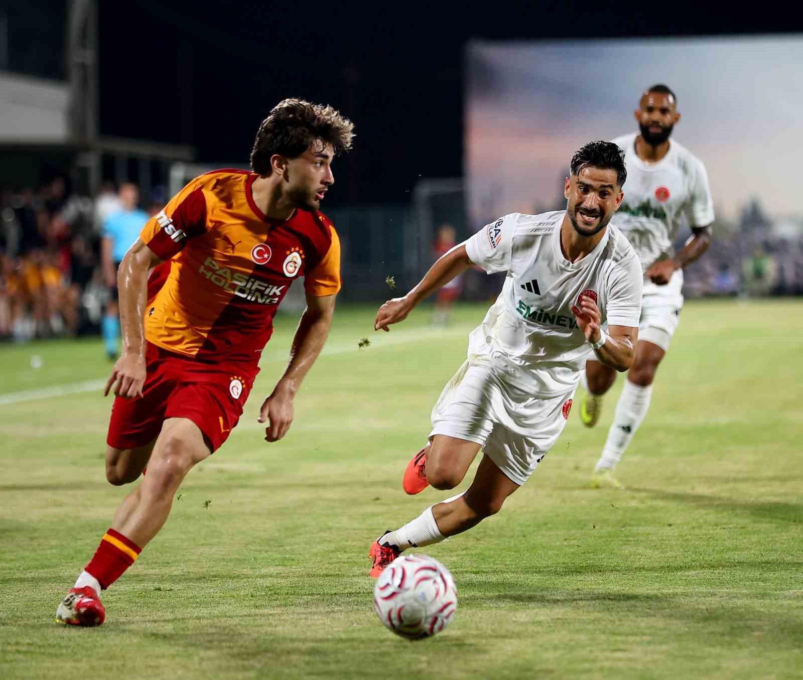 Galatasaray ilk hazırlık maçını farklı kazandı 23 galatasaray ilk hazirlik macini farkli kazandi 19