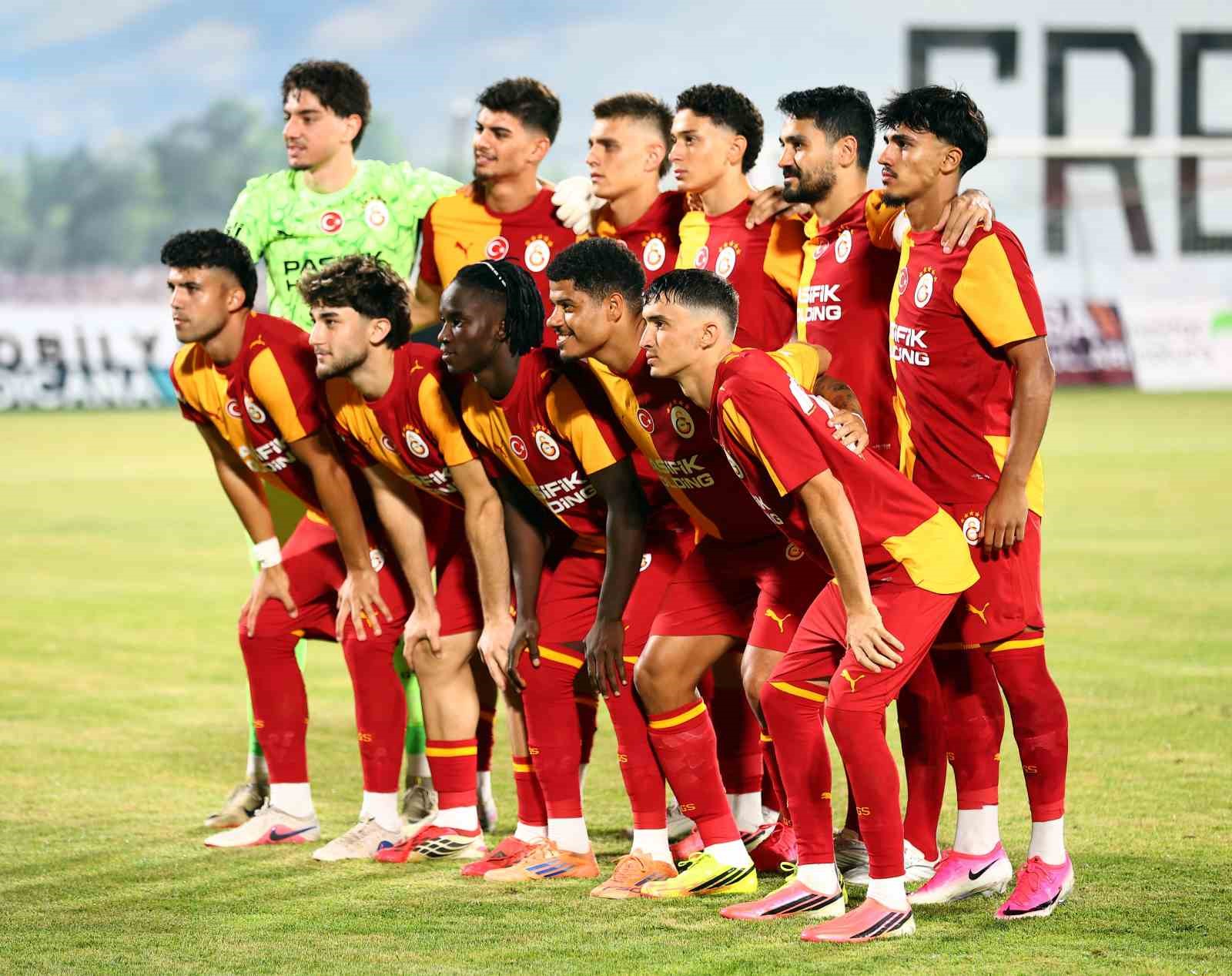 Galatasaray ilk hazırlık maçını farklı kazandı 58 galatasaray ilk hazirlik macini farkli kazandi 54 ZtFw7EEa
