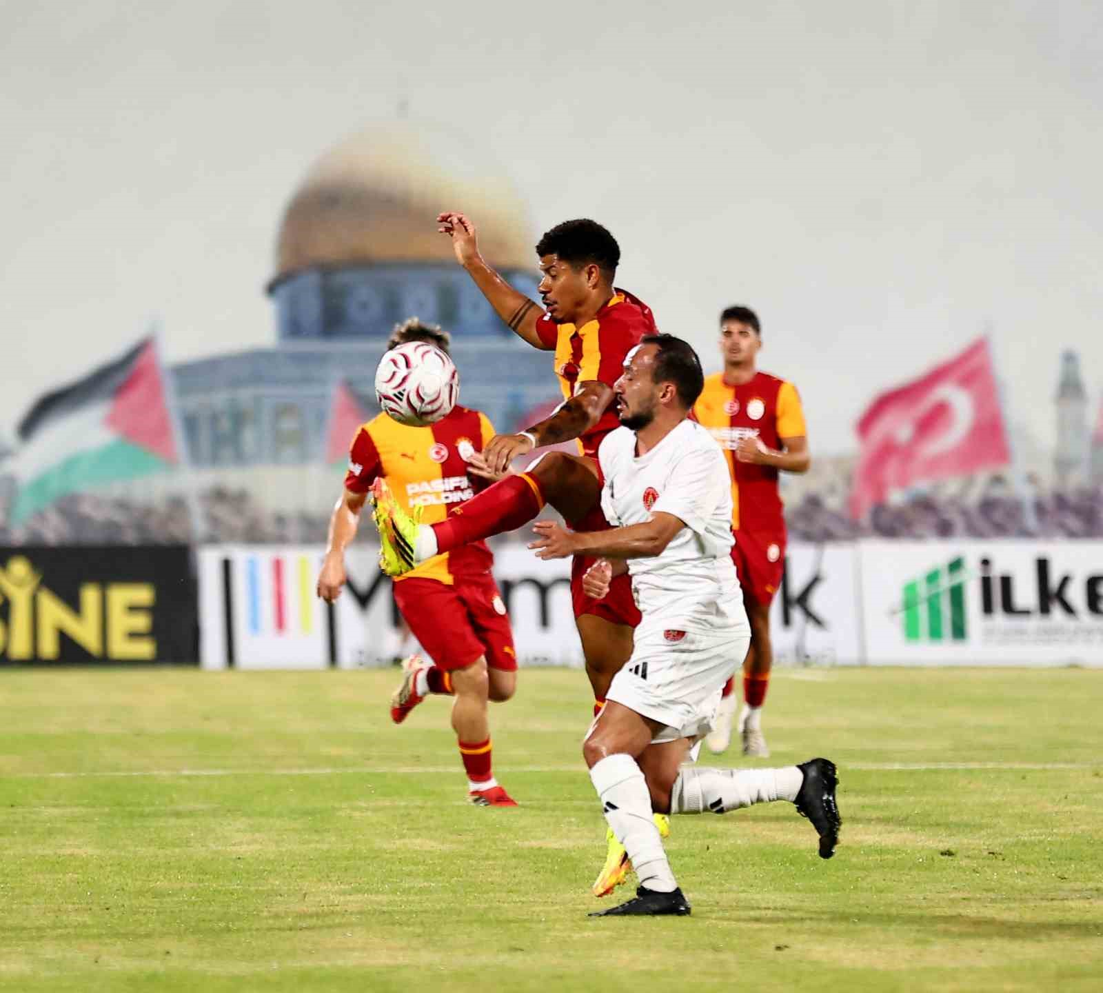 Galatasaray ilk hazırlık maçını farklı kazandı 62 galatasaray ilk hazirlik macini farkli kazandi 58 TwMjdRFm