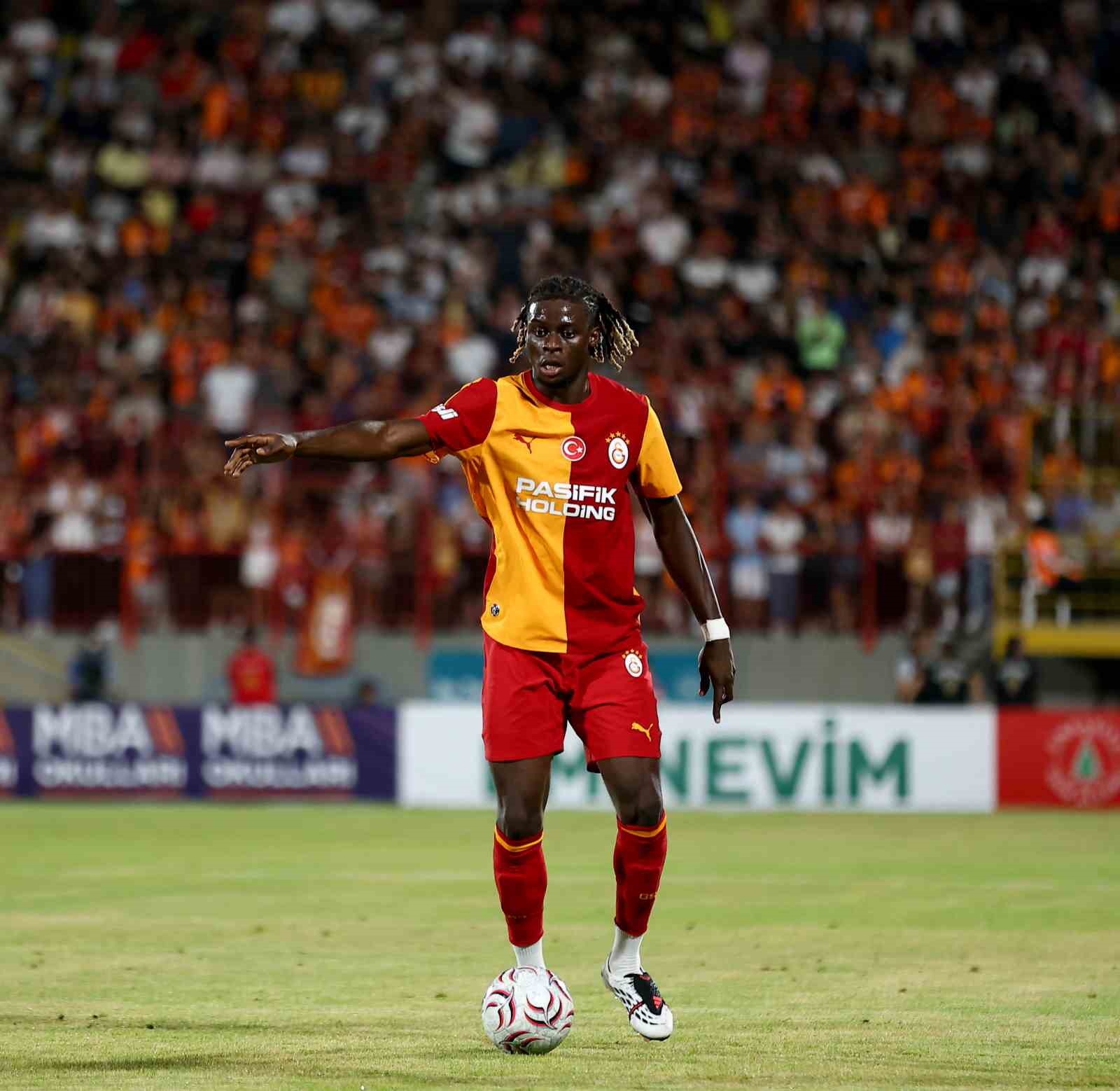 Galatasaray ilk hazırlık maçını farklı kazandı 96 galatasaray ilk hazirlik macini farkli kazandi 92 npSMECkc