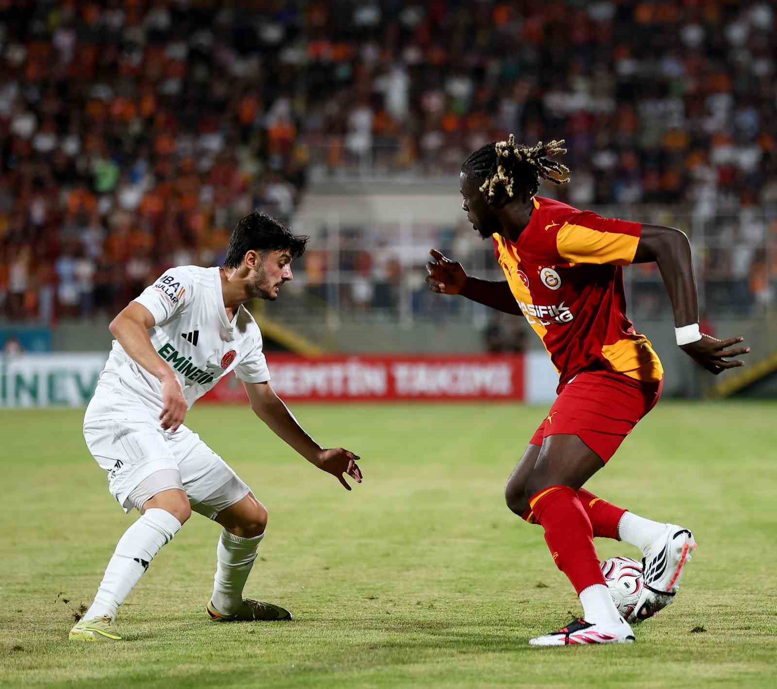 Galatasaray ilk hazırlık maçını farklı kazandı 98 galatasaray ilk hazirlik macini farkli kazandi 94 XwizMPkJ