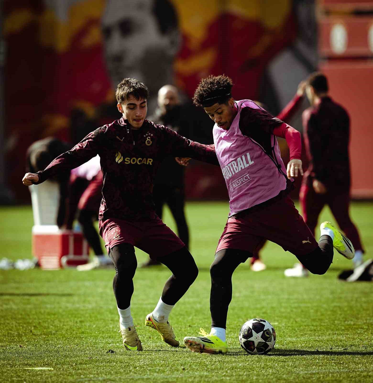 galatasaray juventus maci hazirliklarina basladi 1 rQSNhgXU