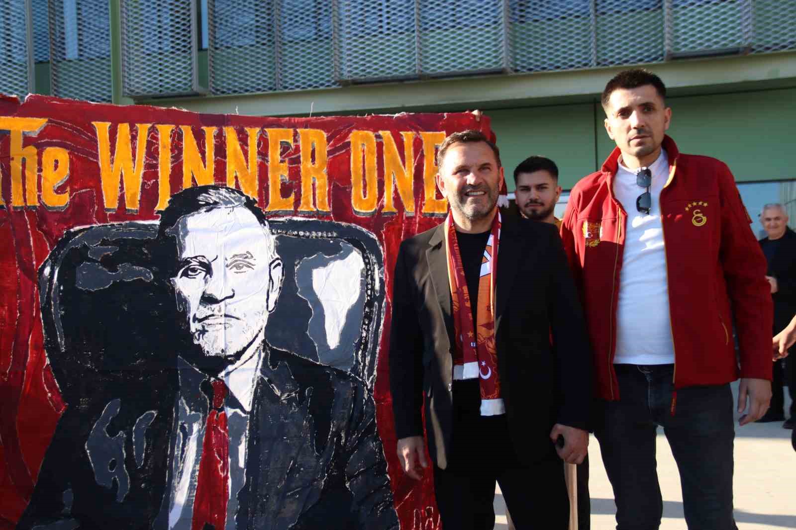 galatasaray kafilesi izmirde 11 TFID5TrS