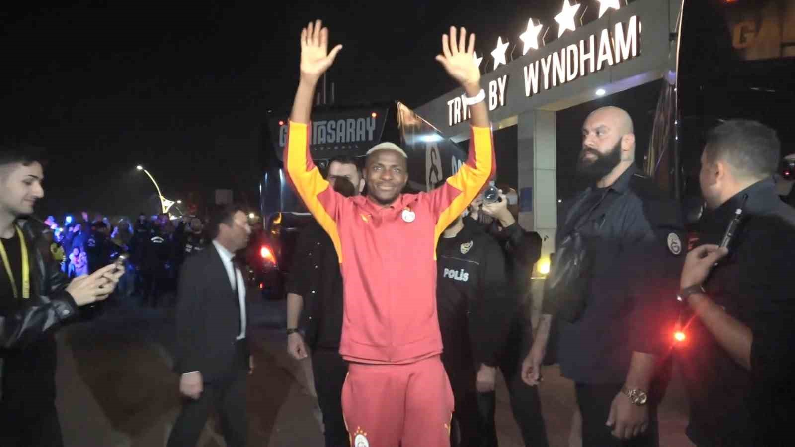 galatasaray kocaelide coskuyla karsilandi 1 39FASBEe