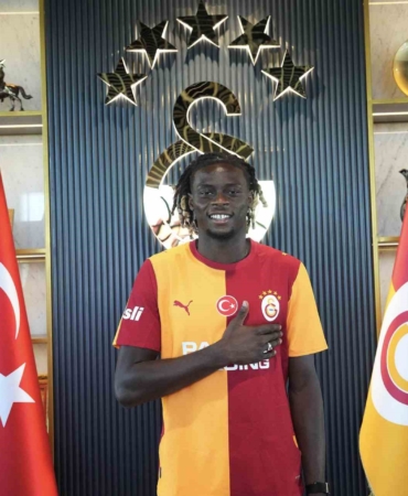 galatasaray-lesley-ugochukwuyu-kadrosuna-katti-AftvGt3q.jpg