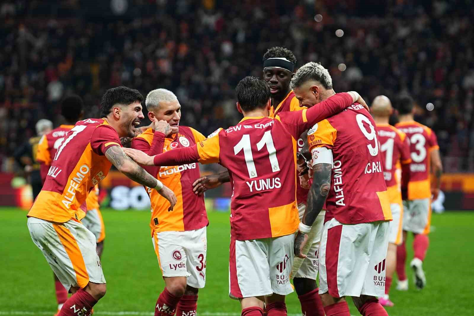 galatasaray ligde evinde 29 mactir yenilmiyor 1 9gcR7YIU
